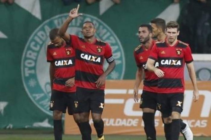 Palmeiras perde pênalti no último minuto e é derrotado pelo Sport por 3 a 2