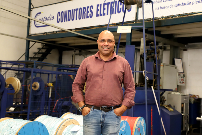 Claudio Custódio demonstra preocupação com segurança nas escolas após mais um ataque