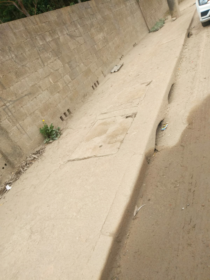 Chiquinho do Zaíra agradece Secretaria de Serviços Urbanos e prefeito Marcelo Oliveira por conserto de calçada no bairro Sertãozinho