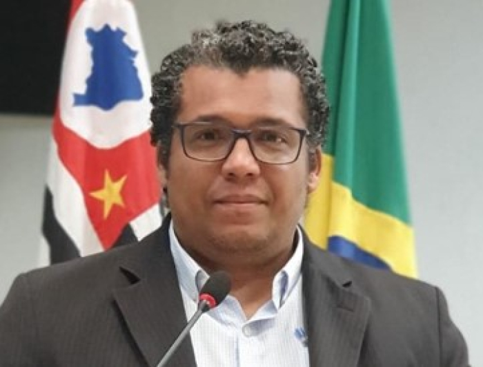 Robson Santos discute lançamento de projetos com lideranças políticas de Mauá
