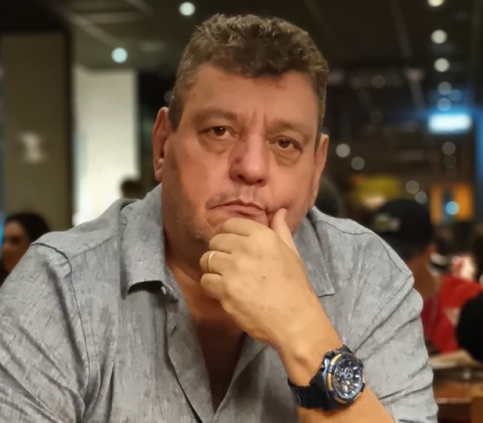 Léo Pescara participa de reunião com empresários da cidade