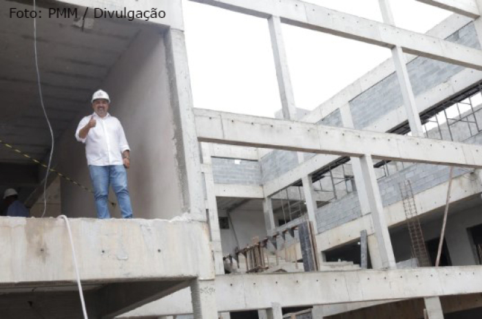 Prefeito Marcelo Oliveira apresenta obras que estão sendo realizadas em Mauá