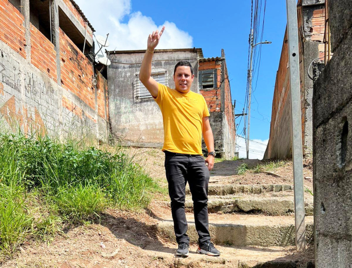 Vereador Renan Pessoa busca facilitar a comunicação entre a população e os órgãos públicos 