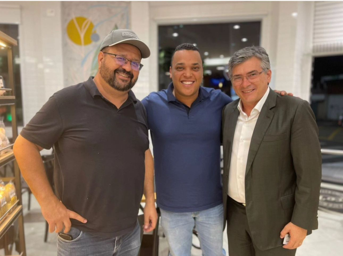 Pré-campanha do Dr. Luiz Cuer conquista o apoio do deputado estadual Simão Pedro