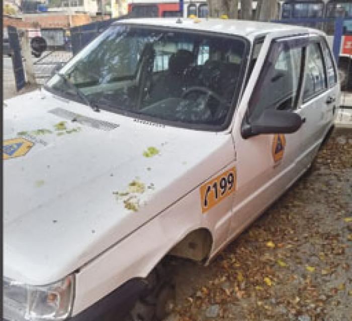 Veículos da Defesa Civil de Mauá têm pneus roubados