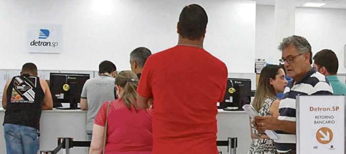 Detran restringe atendimento no Grande ABC