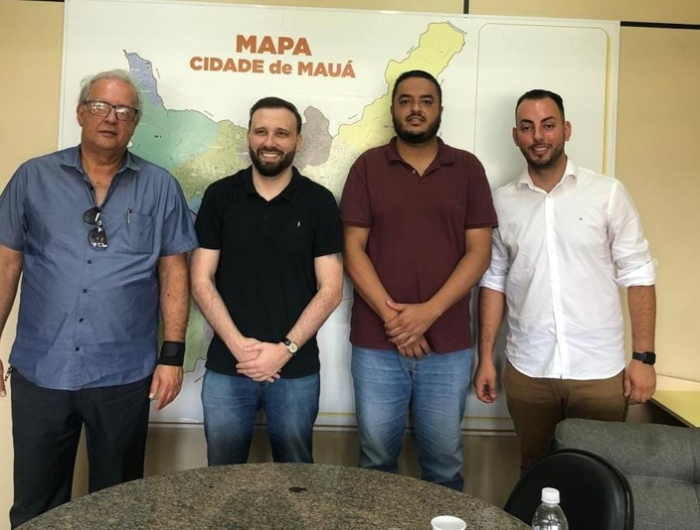 Vereador Engenheiro Felipe do MSTU discute soluções sobre documentação do condomínio residencial Altos de Mauá