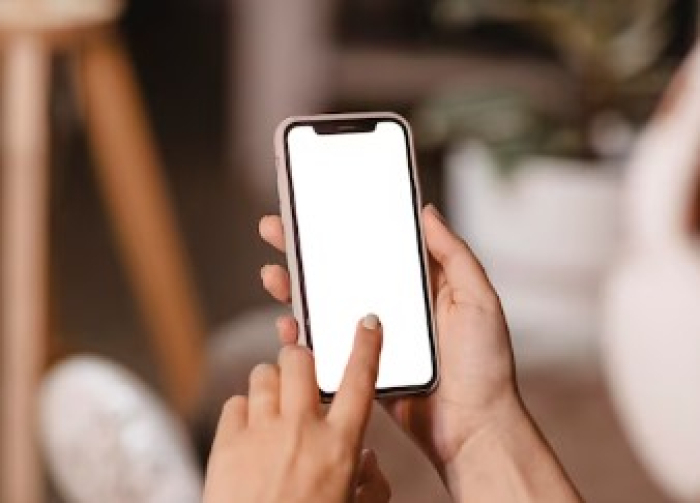 Governo de São Paulo define regras e orientações sobre o uso de celulares nas escolas