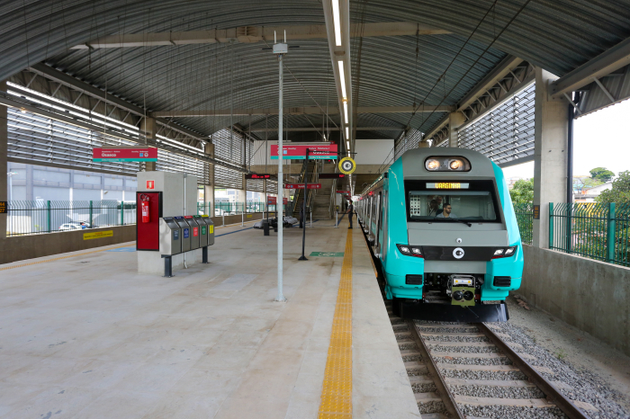Linhas do Metrô e da CPTM vão funcionar 24 horas nos dias do Festival Lollapalooza 2025