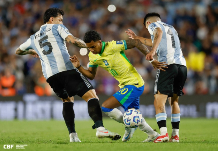 Argentina goleia Brasil com facilidade e comemora classificação para a Copa do Mundo