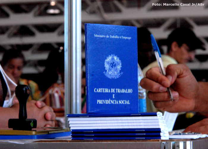 Economia brasileira gera mais de 654 mil empregos formais no primeiro trimestre