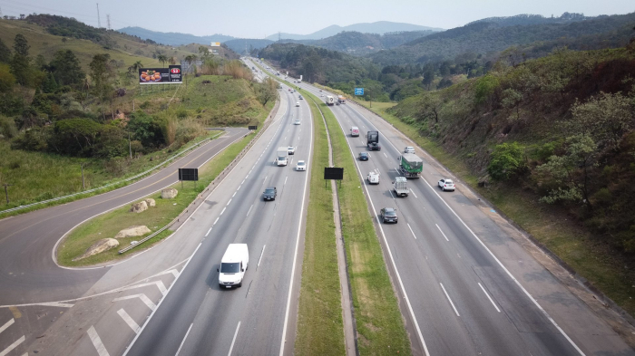 Governo de São Paulo estima movimentação intensa de veículos em rodovias do estado no feriado de Corpus Christi 