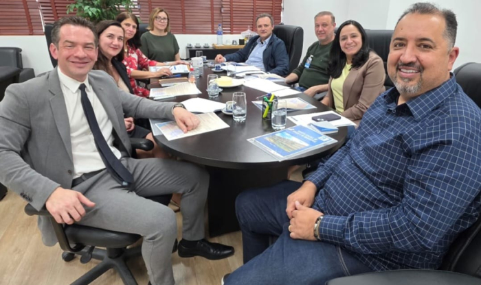 Marcelo Oliveira recebe representantes regionais da Receita Federal em Mauá