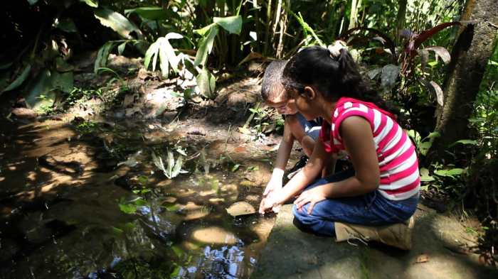 Dia das Crianças | BRK destaca que a falta de saneamento impacta no desenvolvimento escolar de crianças e adolescentes