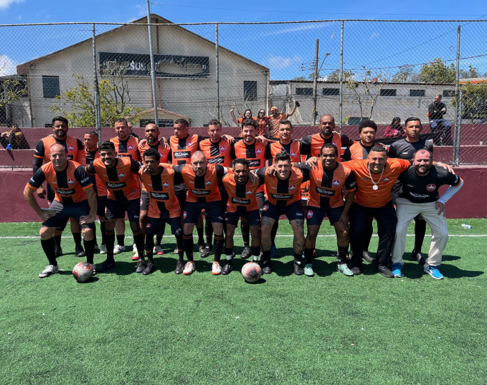 Equipe de veteranos do Reigram reúne amigos de outras equipes na disputa do Municipal