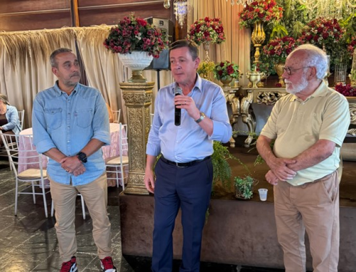 Reunião com cabeleireiros discute melhorias e fortalecimento econômico para o setor em Ribeirão Pires