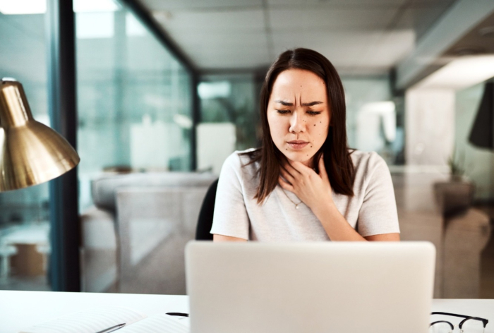 Fadiga vocal aumenta com o excesso de reuniões, áudios e interações digitais Fadiga vocal aumenta com o excesso de reuniões, áudios e interações digitais