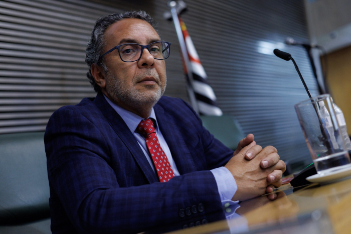 Deputado Rômulo Fernandes cobra acessibilidade em estações e Governo do Estado libera recursos para obras no ABC