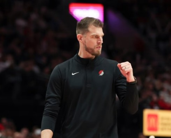 Brasileiro Tiago Splitter é anunciado como técnico do Chicago Bulls