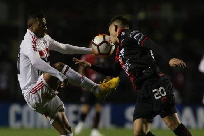 São Paulo tem mais oportunidades mas perde para o Colón no Morumbi