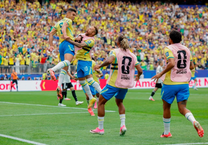 Brasil bate o Japão nos acréscimos e enfrenta a Noruega no domingo, pelas oitavas de final da Copa do Mundo