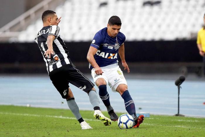 Botafogo e Santos empatam por 0 a 0 no Engenhão