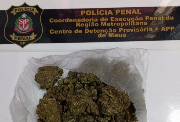 Policiais penais dos CDPs de Mauá e de Santo André impedem a entrada de visitantes que tentavam levar entorpecentes para dentro dos estabelecimentos penais