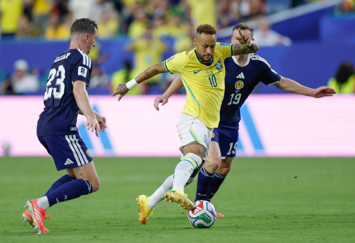  Neymar confirma que não deverá mais defender a Seleção Brasileira