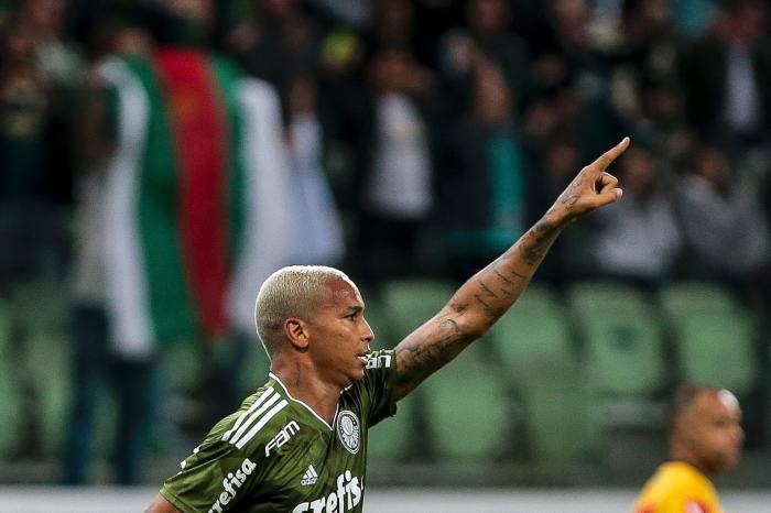 Com time praticamente reserva, Palmeiras vence Vasco pelo Brasileirão