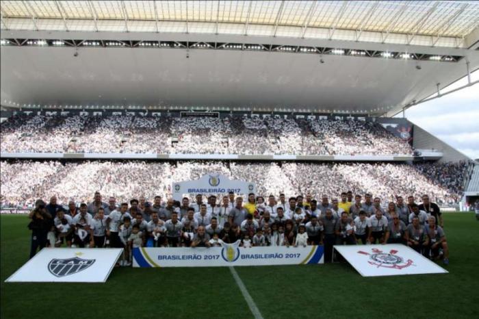 Corinthians empata com o Atlético-MG em jogo da taça na Arena