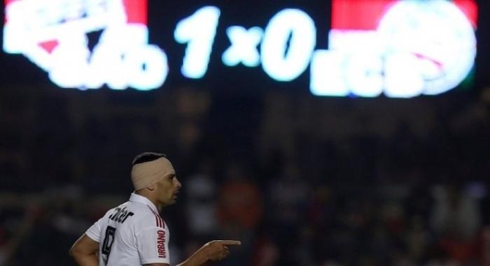São Paulo vence Bahia e segue na cola do líder Internacional
