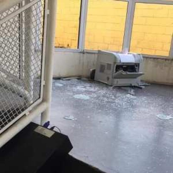 Vândalos invadem UBS em Mauá e destroem vacinas