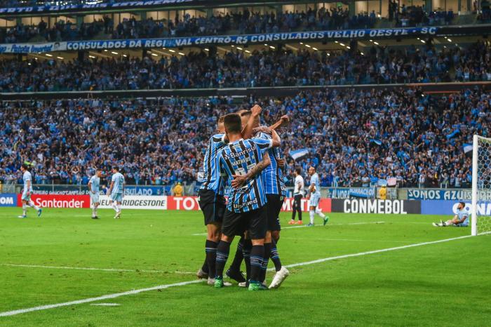 Grêmio goleia Atlético Tucumán e avança as semifinais da Copa Libertadores