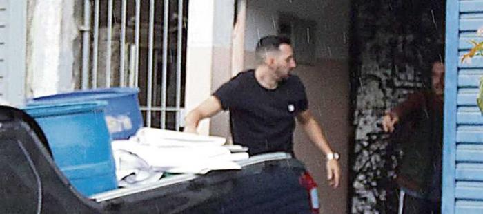 Polícia fecha fábrica clandestina de cosméticos em Mauá