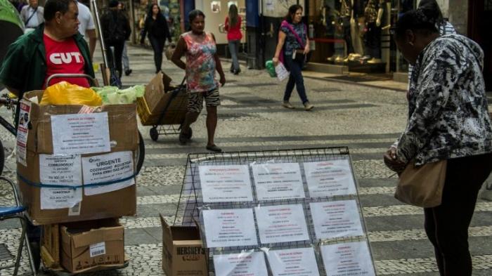 Desemprego fica em 12,2% e tem a maior taxa da série histórica para outubro