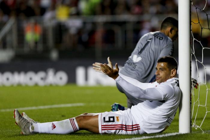São Paulo empata sem gols no Morumbi e permanece na quarta posição do Brasileirão