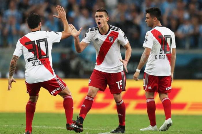 Com auxílio do VAR, River vence Grêmio e se classifica para final da Libertadores