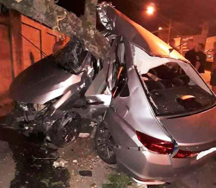 Casal morre em acidente em avenida que liga Mauá e Ribeirão Pires