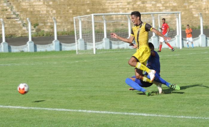 Zagueiro do Mauá FC espera jogos difíceis nas semifinais da segunda divisão do Campeonato Paulista 
