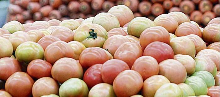 Tomate faz encarecer cesta básica no Grande ABC em outubro