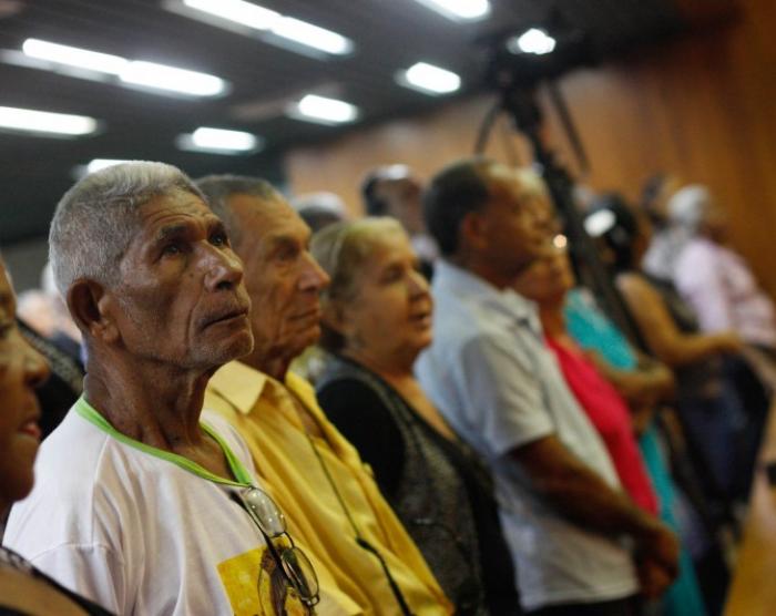 Expectativa de vida do brasileiro em 2016 foi de 75,8 anos, segundo IBGE