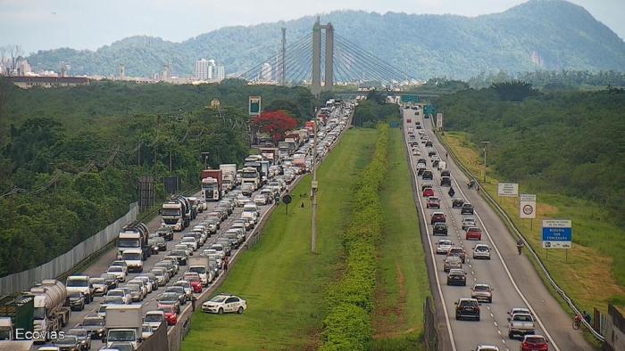 Sistema Anchieta-Imigrantes espera a passagem de até 525 mil veículos durante feriados