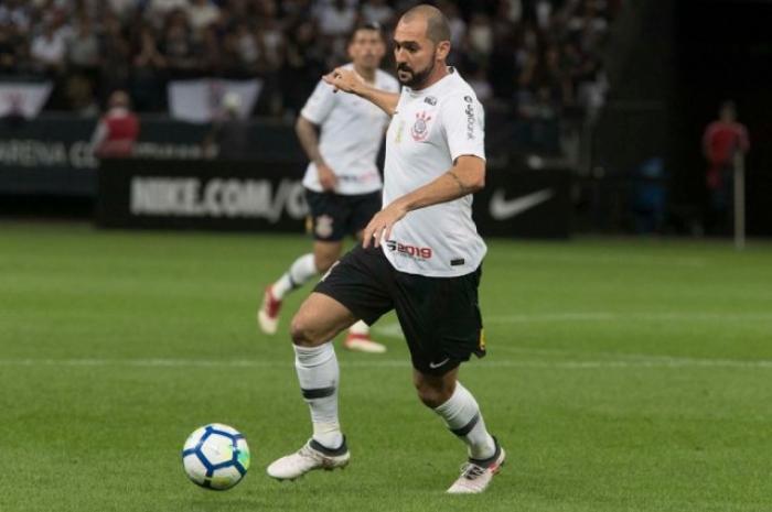 Corinthians e Chapecoense empatam por 0 a 0 em Itaquera