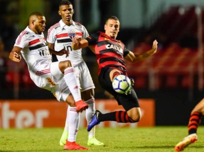 São Paulo desperdiça mais uma oportunidade e segue fora do G-4 após empate em casa