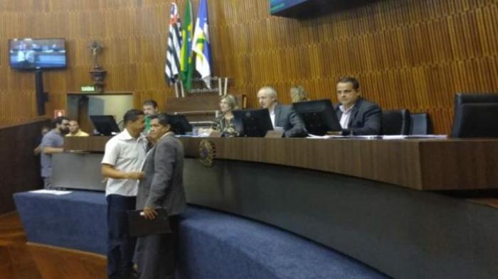 Justiça determina afastamento da vereadora de Santo André Elian Santana do mandato