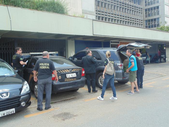 Polícia Federal prende prefeito Atila Jacomussi e faz buscas na prefeitura e na Câmara Municipal