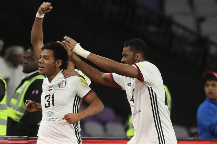 Al Jazira vai às quartas do Mundial de Clubes com gol de Romarinho