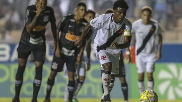 Vasco vence Corinthians nos pênaltis e garante vaga na decisão da Copa São Paulo