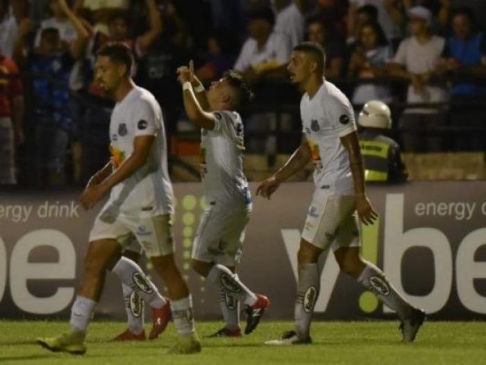 Santos goleia São Bento fora de casa pelo Paulistão