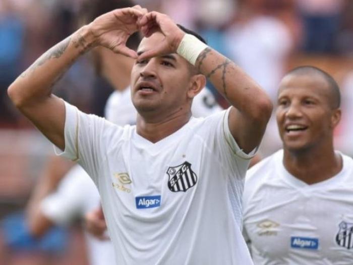 Santos vence primeiro clássico do ano contra São Paulo e segue 100%